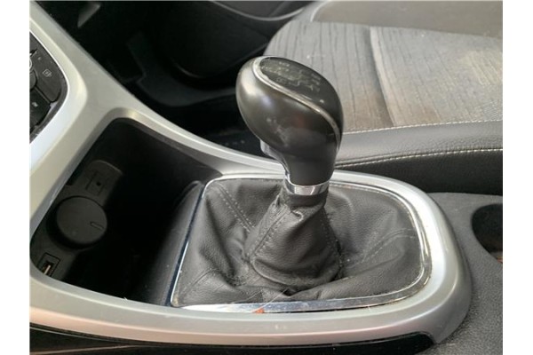 Recambio de palanca de cambio para opel astra j berlina 5p 1.6 selective referencia OEM IAM 55598025 55486394 