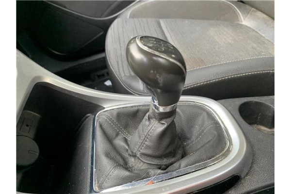 Recambio de palanca de cambio para opel astra j berlina 5p 1.6 selective referencia OEM IAM 55598025 55486394 