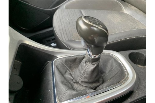 Recambio de palanca de cambio para opel astra j berlina 5p 1.6 selective referencia OEM IAM 55598025 55486394 