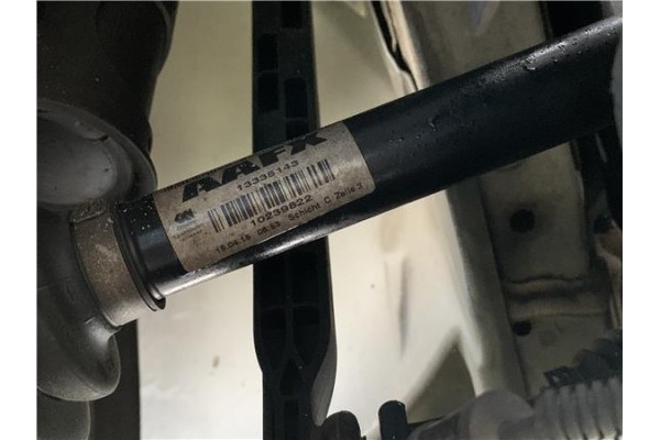 Recambio de palier delantero derecho para opel astra j berlina 5p 1.6 selective referencia OEM IAM 13473556  