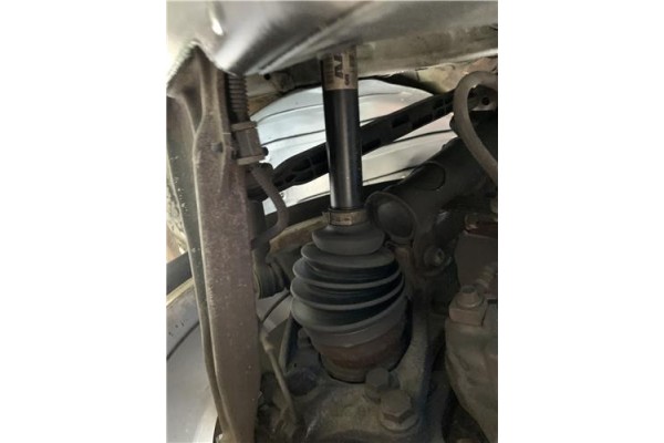 Recambio de palier delantero izquierdo para opel astra j berlina 5p 1.6 selective referencia OEM IAM 13473555  