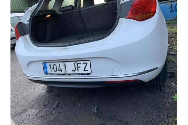 Recambio de paragolpes trasero para opel astra j berlina 5p 1.6 selective referencia OEM IAM 13364582  