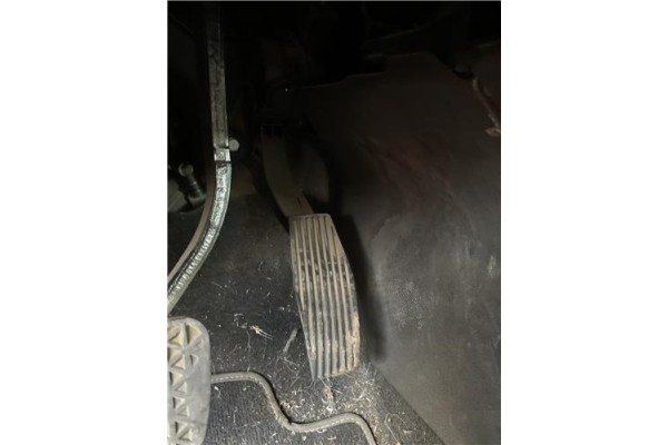 Recambio de pedal acelerador para opel astra j berlina 5p 1.6 selective referencia OEM IAM 13252702  