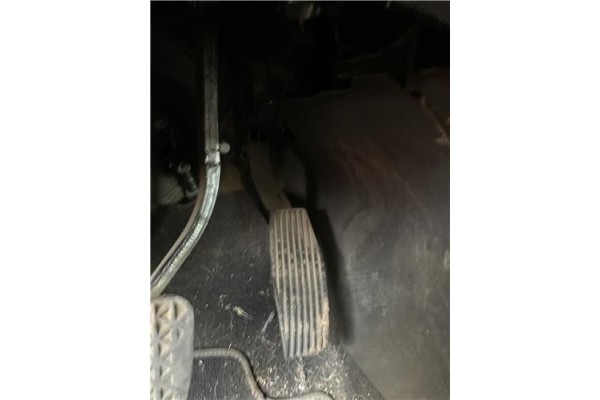 Recambio de pedal acelerador para opel astra j berlina 5p 1.6 selective referencia OEM IAM 13252702  