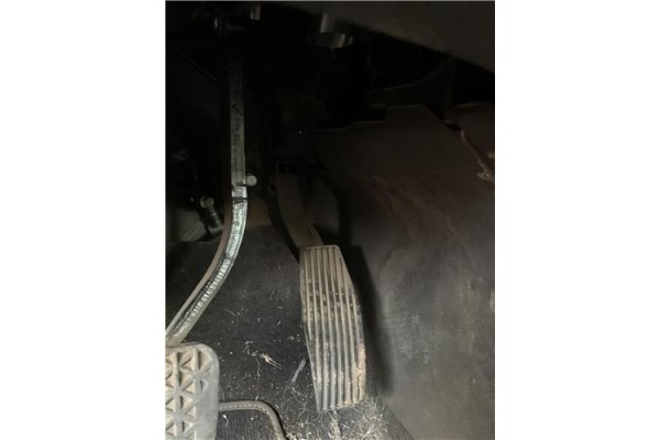 Recambio de pedal acelerador para opel astra j berlina 5p 1.6 selective referencia OEM IAM 13252702  