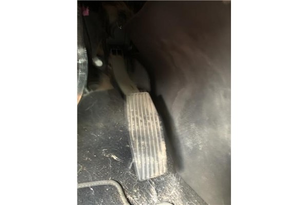 Recambio de pedal acelerador para opel astra j berlina 5p 1.6 selective referencia OEM IAM 13252702  