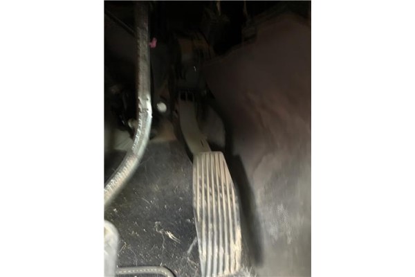Recambio de pedal acelerador para opel astra j berlina 5p 1.6 selective referencia OEM IAM 13252702  