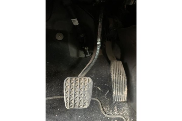 Recambio de pedal freno para opel astra j berlina 5p 1.6 selective referencia OEM IAM 13421035  
