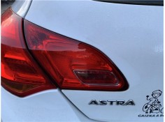 Recambio de piloto porton trasero izquierdo para opel astra j berlina 5p 1.6 selective referencia OEM IAM 13306453  