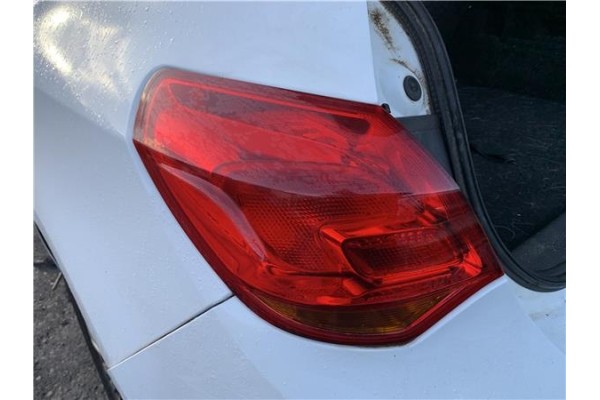 Recambio de piloto trasero izquierdo para opel astra j berlina 5p 1.6 selective referencia OEM IAM 13306453  