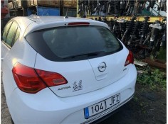 Recambio de porton trasero para opel astra j berlina 5p 1.6 selective referencia OEM IAM 13372624  
