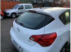 Recambio de porton trasero para opel astra j berlina 5p 1.6 selective referencia OEM IAM 13372624  
