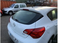 Recambio de porton trasero para opel astra j berlina 5p 1.6 selective referencia OEM IAM 13372624  