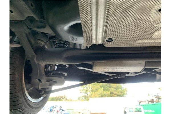 Recambio de puente trasero para opel astra j berlina 5p 1.6 selective referencia OEM IAM 13427776  