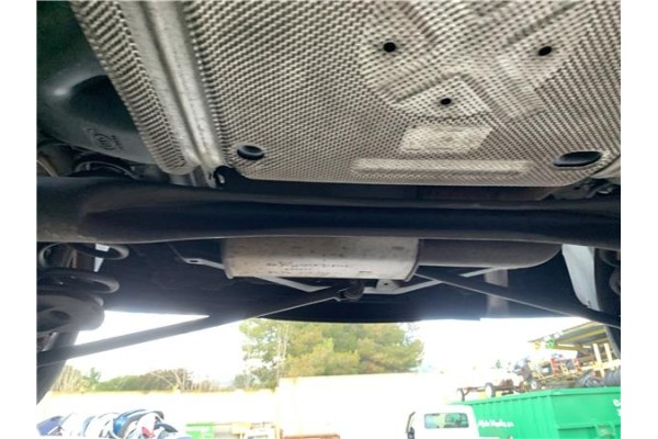 Recambio de puente trasero para opel astra j berlina 5p 1.6 selective referencia OEM IAM 13427776  