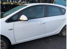 Recambio de puerta delantero izquierda para opel astra j berlina 5p 1.6 selective referencia OEM IAM 13330765  