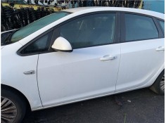 Recambio de puerta delantero izquierda para opel astra j berlina 5p 1.6 selective referencia OEM IAM 13330765  