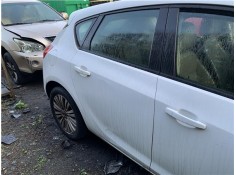 Recambio de puerta trasero derecha para opel astra j berlina 5p 1.6 selective referencia OEM IAM 13285611  