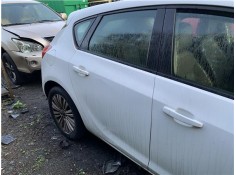 Recambio de puerta trasero derecha para opel astra j berlina 5p 1.6 selective referencia OEM IAM 13285611  