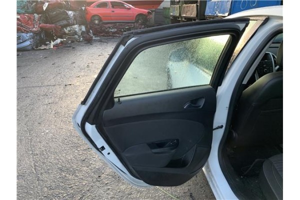 Recambio de puerta trasero izquierda para opel astra j berlina 5p 1.6 selective referencia OEM IAM 13285610  