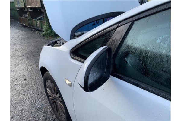 Recambio de retrovisor electrico izquierdo para opel astra j berlina 5p 1.6 selective referencia OEM IAM 13308359  