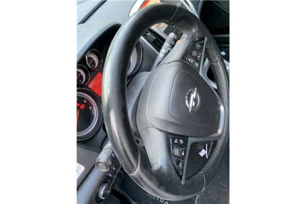 Recambio de volante para opel astra j berlina 5p 1.6 selective referencia OEM IAM 13351039  