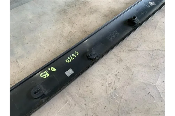 Recambio de moldura parabrisas izquierda para land rover range rover sport 2.7 v6 td s referencia OEM IAM DCB000315PNP  
