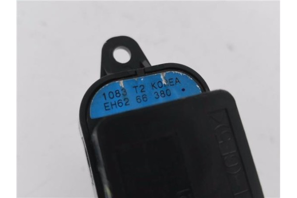 Recambio de mando elevalunas trasero derecho para mazda cx-7 er 2.2 active referencia OEM IAM EH6266380  