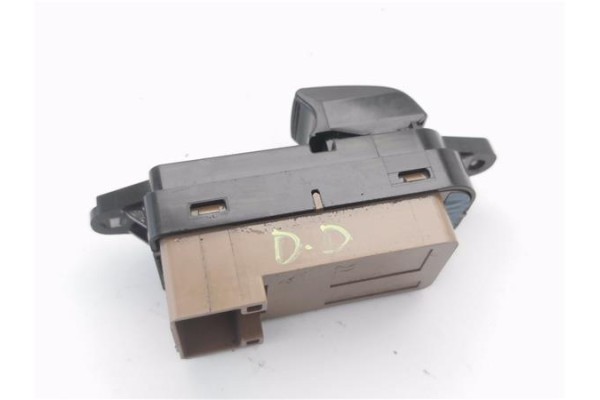 Recambio de mando elevalunas delantero derecho para mazda cx-7 er 2.2 active referencia OEM IAM EH6366380  