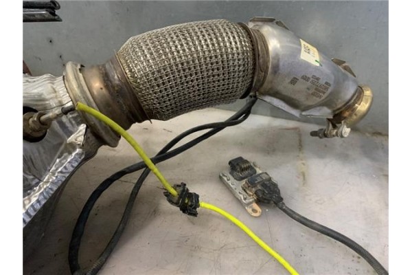 Recambio de catalizador para iveco daily chasis 2.3 referencia OEM IAM 5802808253  