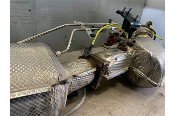 Recambio de catalizador para iveco daily chasis 2.3 referencia OEM IAM 5802808253  