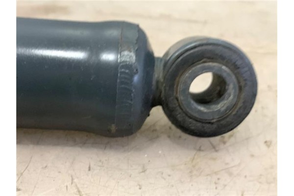 Recambio de amortiguador trasero derecho para iveco daily chasis 2.3 referencia OEM IAM GL12838  