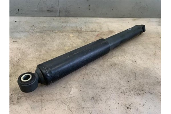 Recambio de amortiguador trasero derecho para iveco daily chasis 2.3 referencia OEM IAM GL12838  