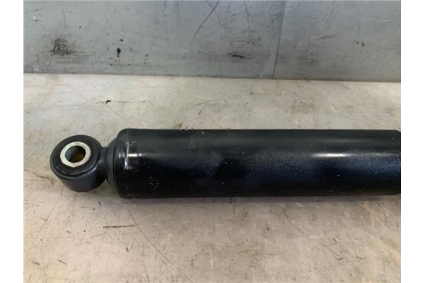 Recambio de amortiguador trasero izquierdo para iveco daily chasis 2.3 referencia OEM IAM GL12838  