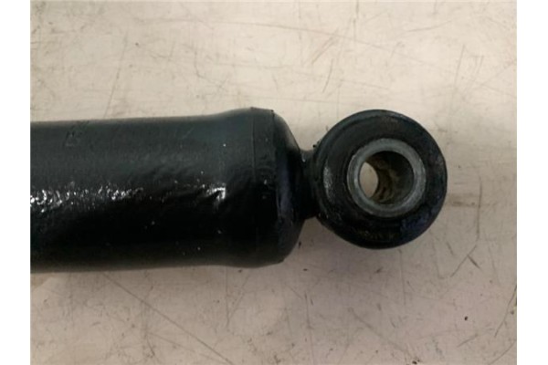 Recambio de amortiguador trasero izquierdo para iveco daily chasis 2.3 referencia OEM IAM GL12838  