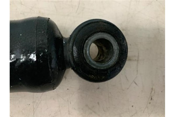 Recambio de amortiguador trasero izquierdo para iveco daily chasis 2.3 referencia OEM IAM GL12838  