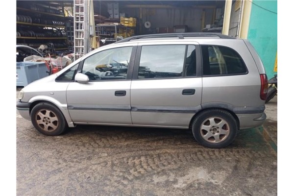 opel zafira a del año 2000