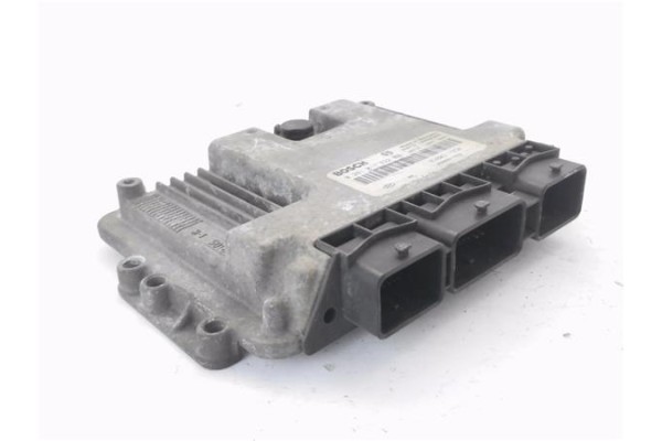 Recambio de centralita para renault master ii furgón (fd) 2.5 dci 120 referencia OEM IAM 8200311550 281011432 