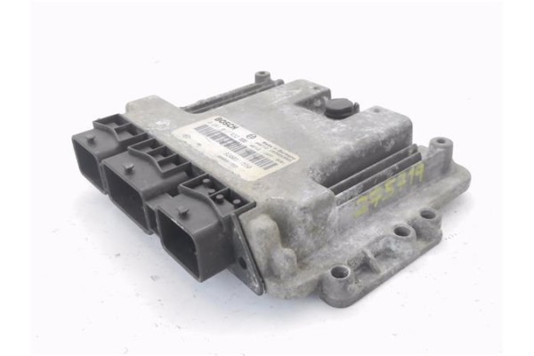 Recambio de centralita para renault master ii furgón (fd) 2.5 dci 120 referencia OEM IAM 8200311550 281011432 