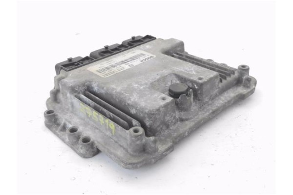 Recambio de centralita para renault master ii furgón (fd) 2.5 dci 120 referencia OEM IAM 8200311550 281011432 