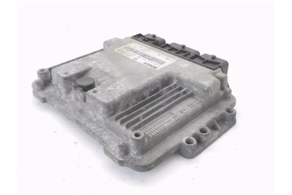 Recambio de centralita para renault master ii furgón (fd) 2.5 dci 120 referencia OEM IAM 8200311550 281011432 