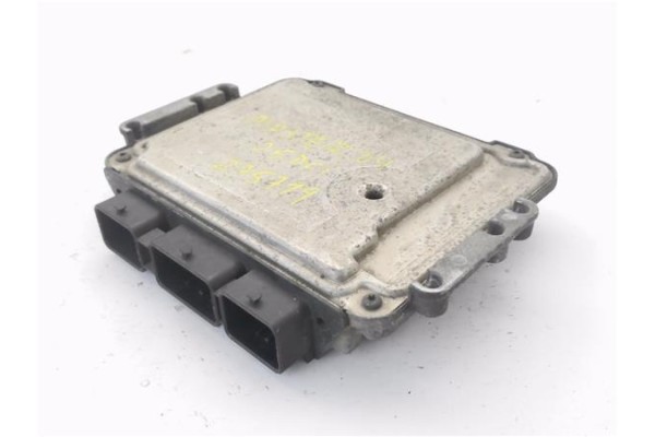 Recambio de centralita para renault master ii furgón (fd) 2.5 dci 120 referencia OEM IAM 8200311550 281011432 