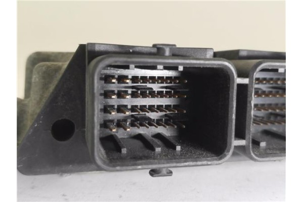 Recambio de centralita para renault master ii furgón (fd) 2.5 dci 120 referencia OEM IAM 8200311550 281011432 