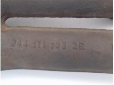 Recambio de colector escape para porsche 944 2.5 básico coupe referencia OEM IAM 9441111332R  