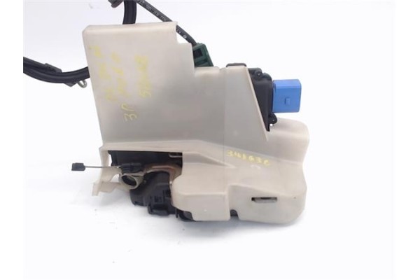 Recambio de cierre electromagnetico delantero derecho para volkswagen polo iv (9n1) 1.4 16v referencia OEM IAM 3B1837015AQ 10001