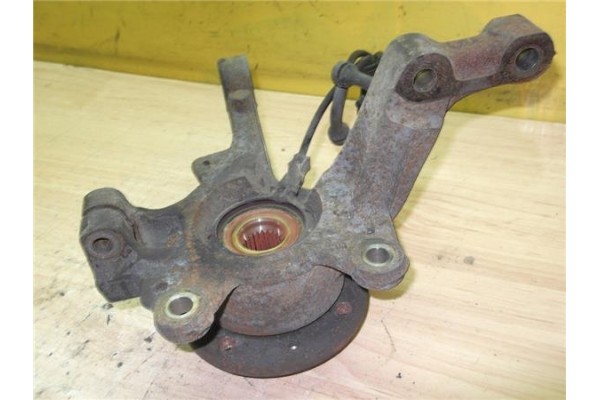 Recambio de mangueta delantero izquierda para renault clio iii 1.5 d referencia OEM IAM 8200345944  
