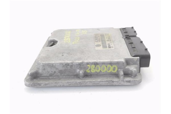 Recambio de centralita para volkswagen polo iv (9n1) 1.4 fsi referencia OEM IAM 03C906013B 0261S01011 