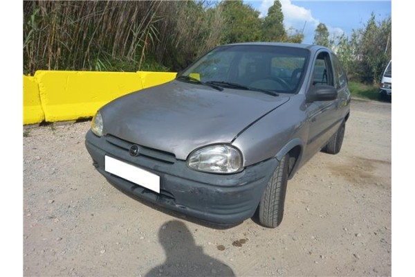 opel corsa b (1993) del año 