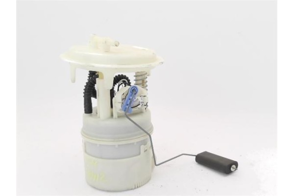 Recambio de bomba combustible para citroen c4 berlina 1.6 exclusive referencia OEM IAM   