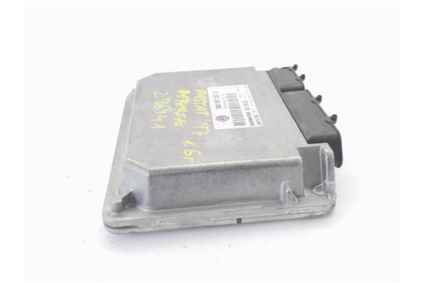 Recambio de centralita para volkswagen passat berlina (3b2) 1.6 básico referencia OEM IAM 3B0907557D 5WP436701 